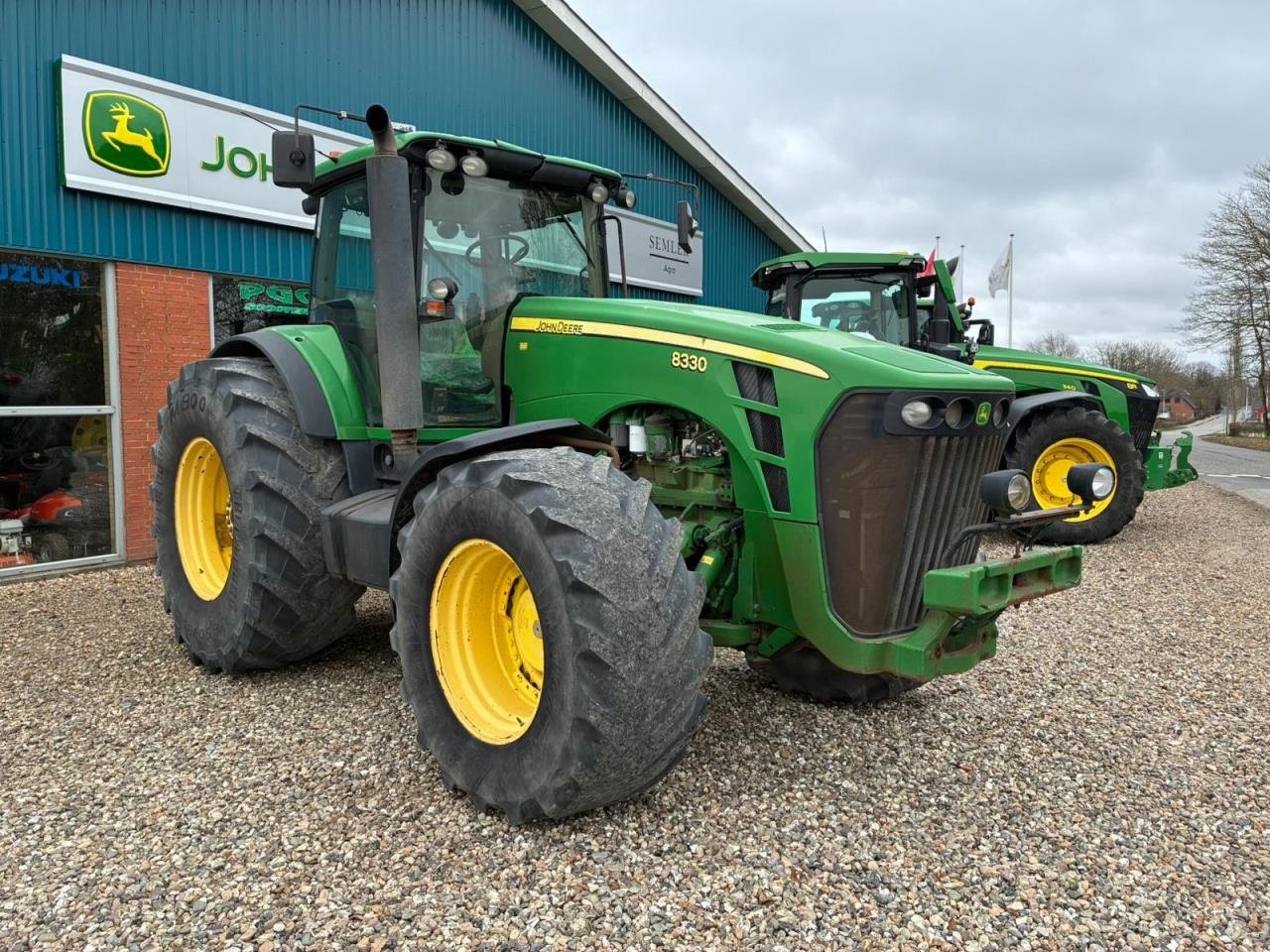 Traktor типа John Deere 8330, Gebrauchtmaschine в Videbæk (Фотография 12)