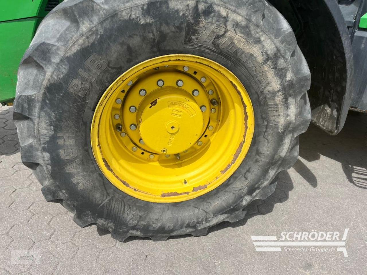 Traktor del tipo John Deere 8335 R AUTOPOWER + ZWILLINGSBEREIFUNG, Gebrauchtmaschine In Leizen (Immagine 3)