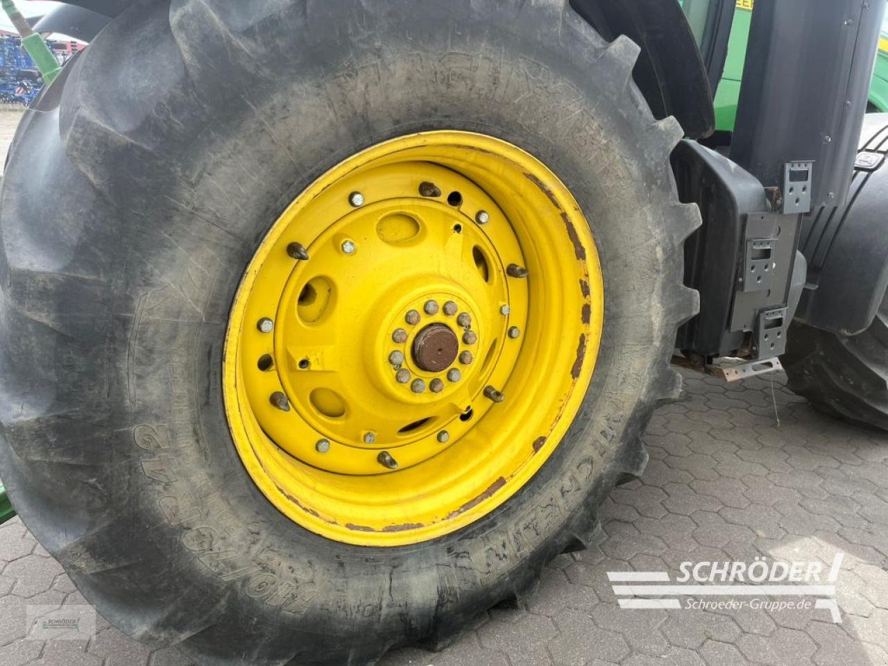 Traktor del tipo John Deere 8335 R AUTOPOWER + ZWILLINGSBEREIFUNG, Gebrauchtmaschine In Leizen (Immagine 12)