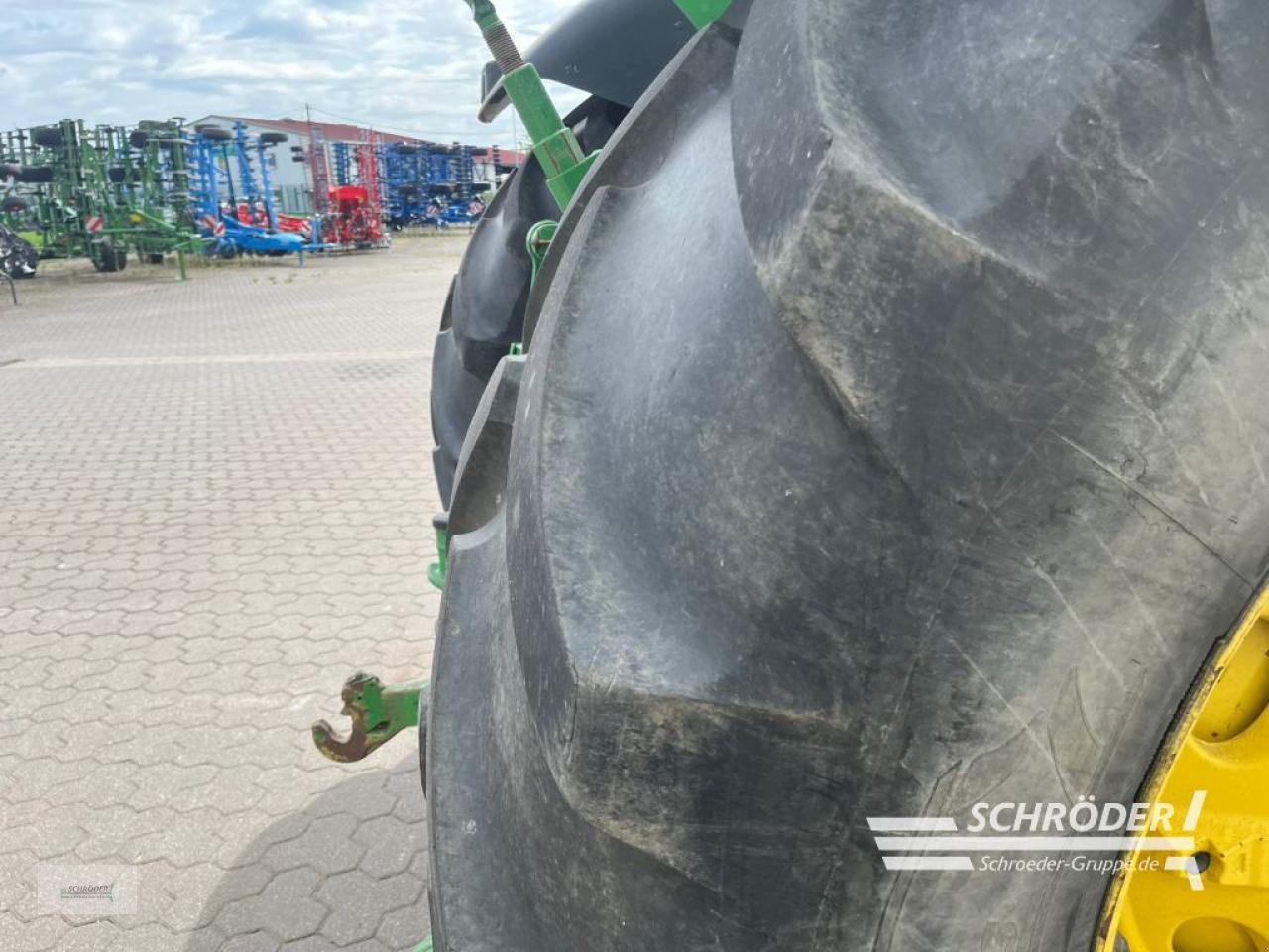 Traktor del tipo John Deere 8335 R AUTOPOWER + ZWILLINGSBEREIFUNG, Gebrauchtmaschine In Leizen (Immagine 13)