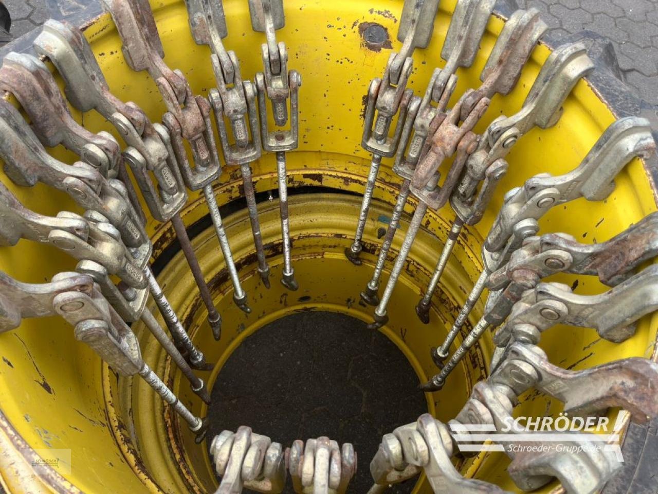 Traktor del tipo John Deere 8335 R AUTOPOWER + ZWILLINGSBEREIFUNG, Gebrauchtmaschine In Leizen (Immagine 23)