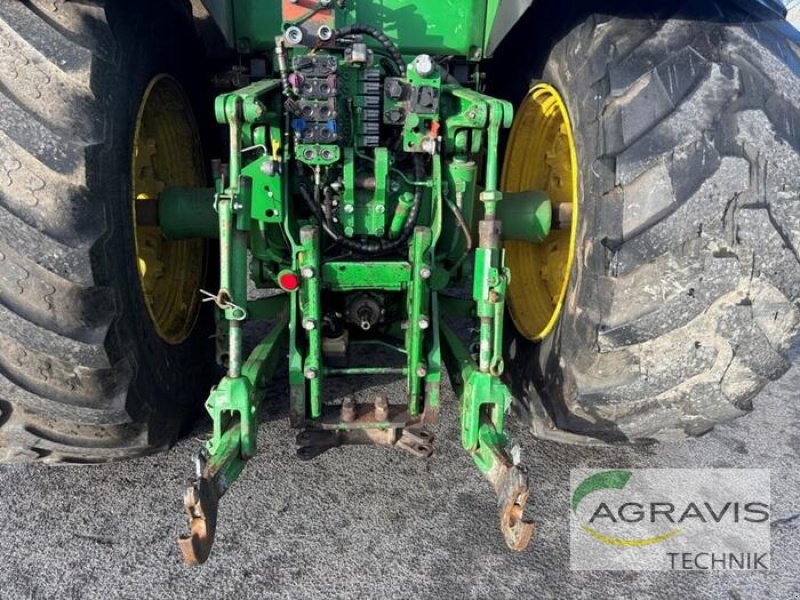 Traktor of the type John Deere 8335 R, Gebrauchtmaschine in Meppen (Picture 9)