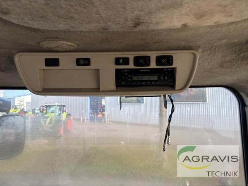 Traktor of the type John Deere 8335 R, Gebrauchtmaschine in Meppen (Picture 14)