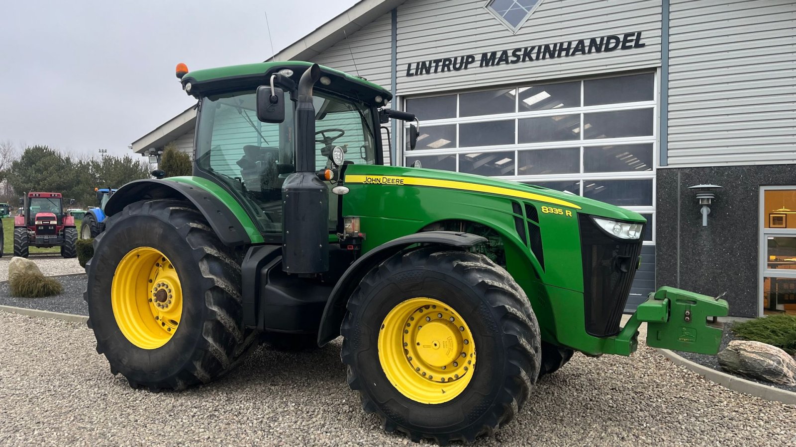 Traktor of the type John Deere 8335R Autopower og med centralsmørring, Gebrauchtmaschine in Lintrup (Picture 19)