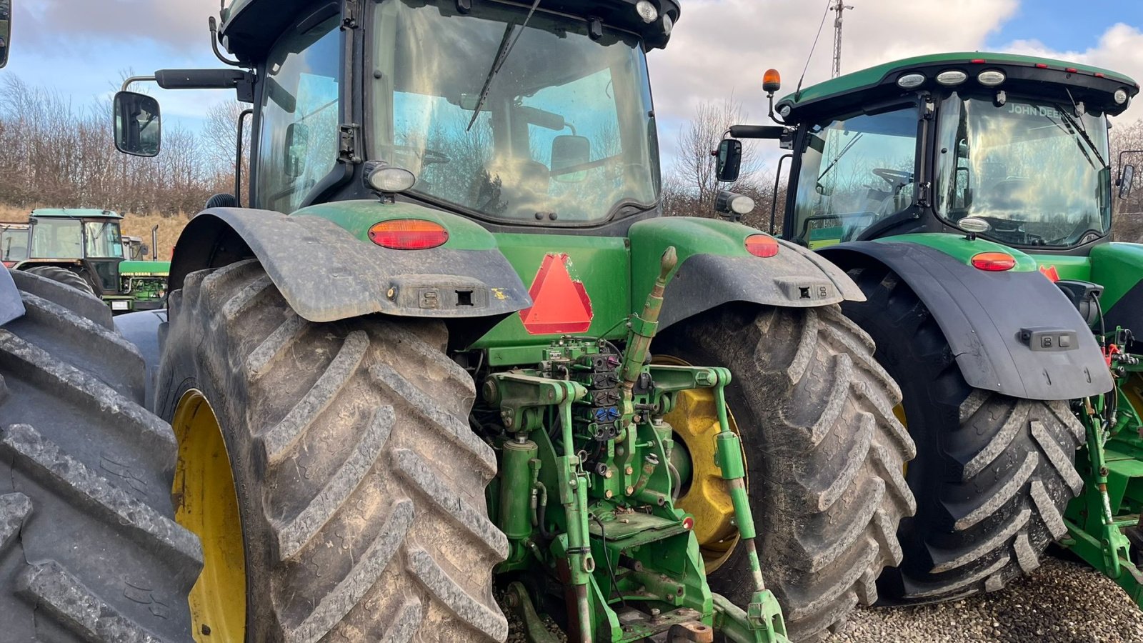 Traktor des Typs John Deere 8335R IVT-AutoPower med frontlift, Gebrauchtmaschine in Lintrup (Bild 17)