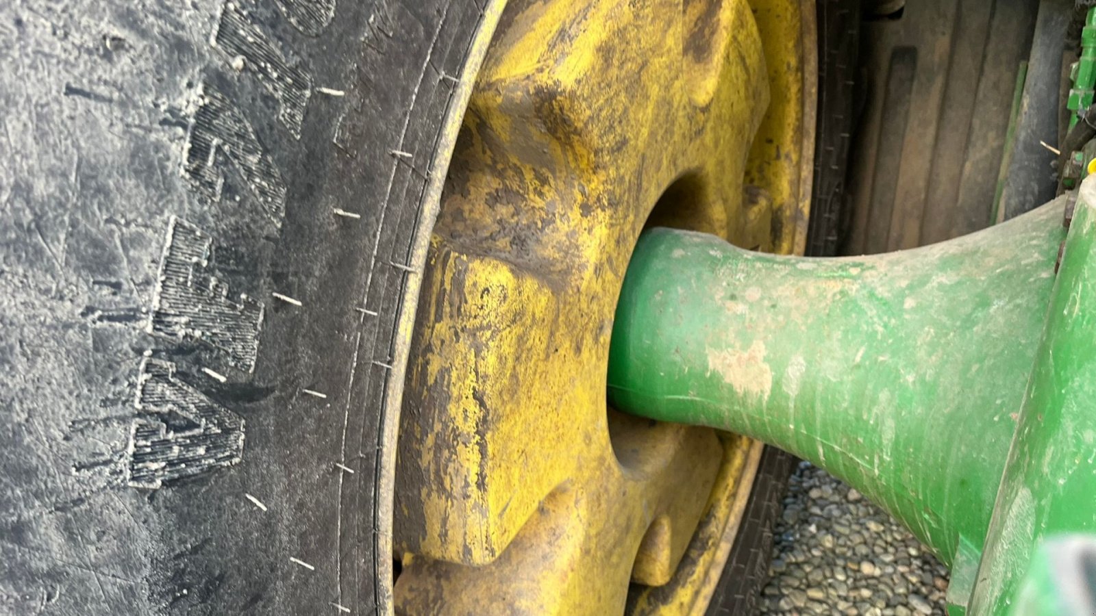 Traktor des Typs John Deere 8335R IVT-AutoPower med frontlift, Gebrauchtmaschine in Lintrup (Bild 22)