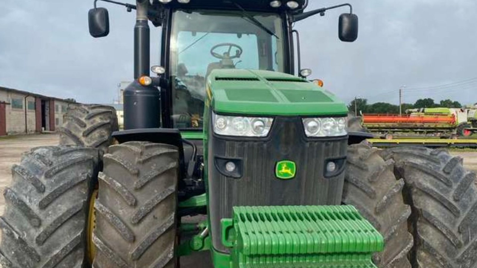 Traktor Türe ait John Deere 8335R KUN 4.425 timer! Auto steer ready. Luftbremser., Gebrauchtmaschine içinde Kolding (resim 1)