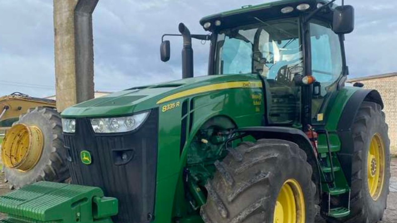 Traktor Türe ait John Deere 8335R KUN 4.425 timer! Auto steer ready. Luftbremser., Gebrauchtmaschine içinde Kolding (resim 2)