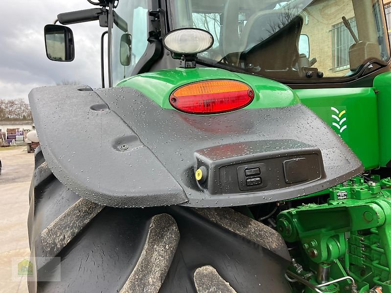 Traktor typu John Deere 8335R *Powr Shift*, Gebrauchtmaschine w Salsitz (Zdjęcie 28)