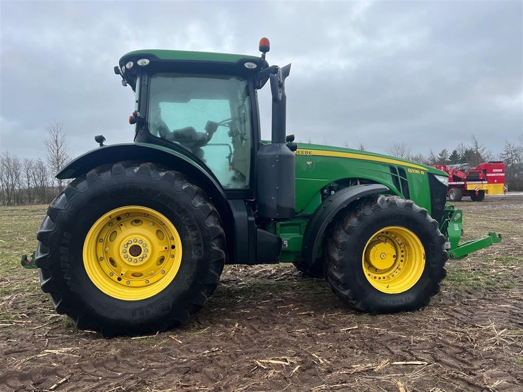 Traktor типа John Deere 8335R, Gebrauchtmaschine в Tønder (Фотография 11)