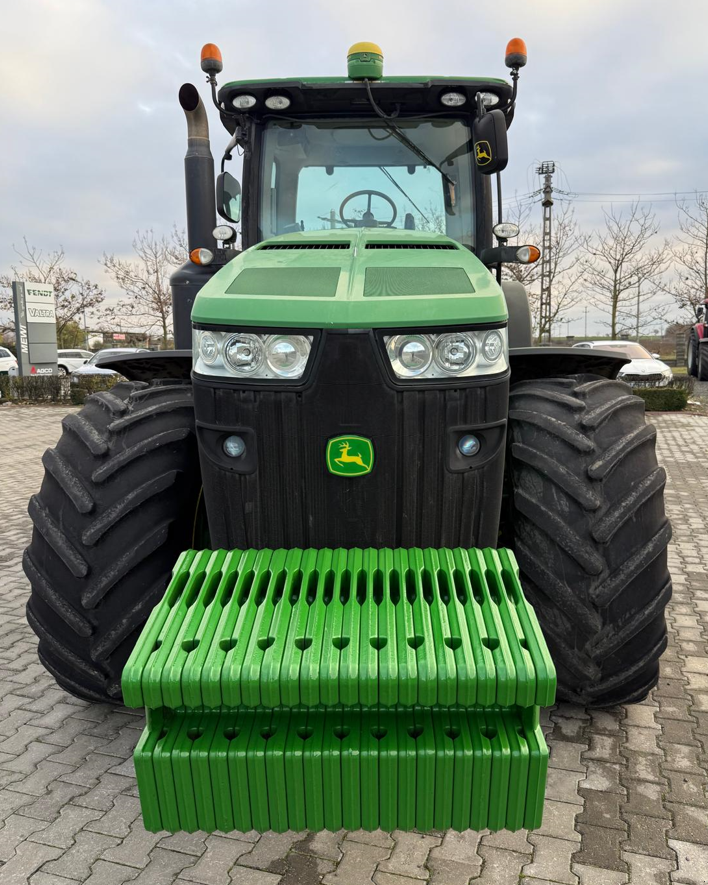 Traktor van het type John Deere 8335R, Gebrauchtmaschine in Orţişoara (Foto 1)