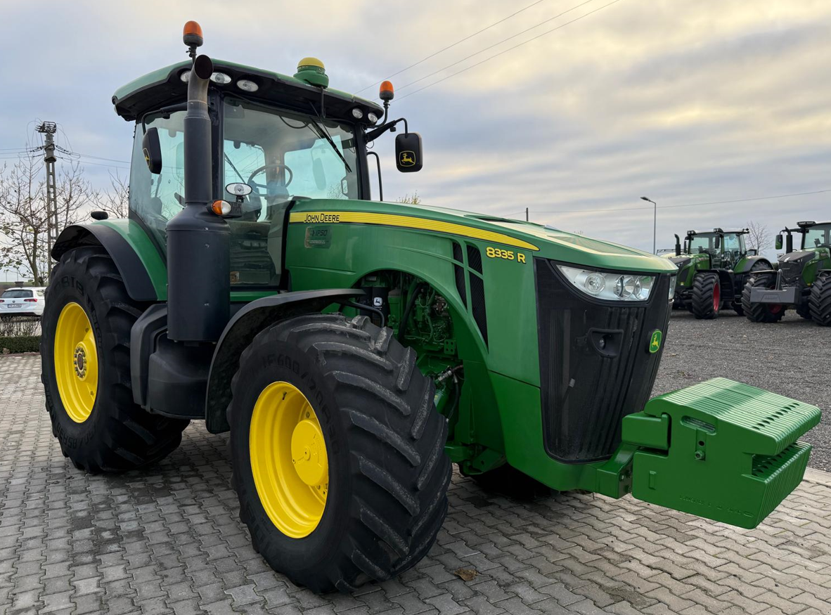 Traktor van het type John Deere 8335R, Gebrauchtmaschine in Orţişoara (Foto 5)