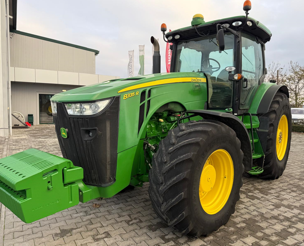 Traktor van het type John Deere 8335R, Gebrauchtmaschine in Orţişoara (Foto 7)