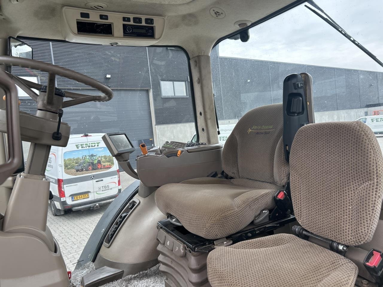 Traktor typu John Deere 8335R, Gebrauchtmaschine w Randers SV (Zdjęcie 12)