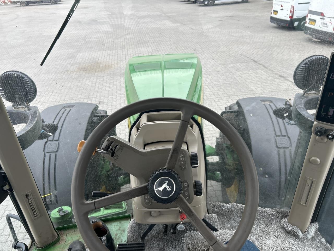 Traktor typu John Deere 8335R, Gebrauchtmaschine w Randers SV (Zdjęcie 3)