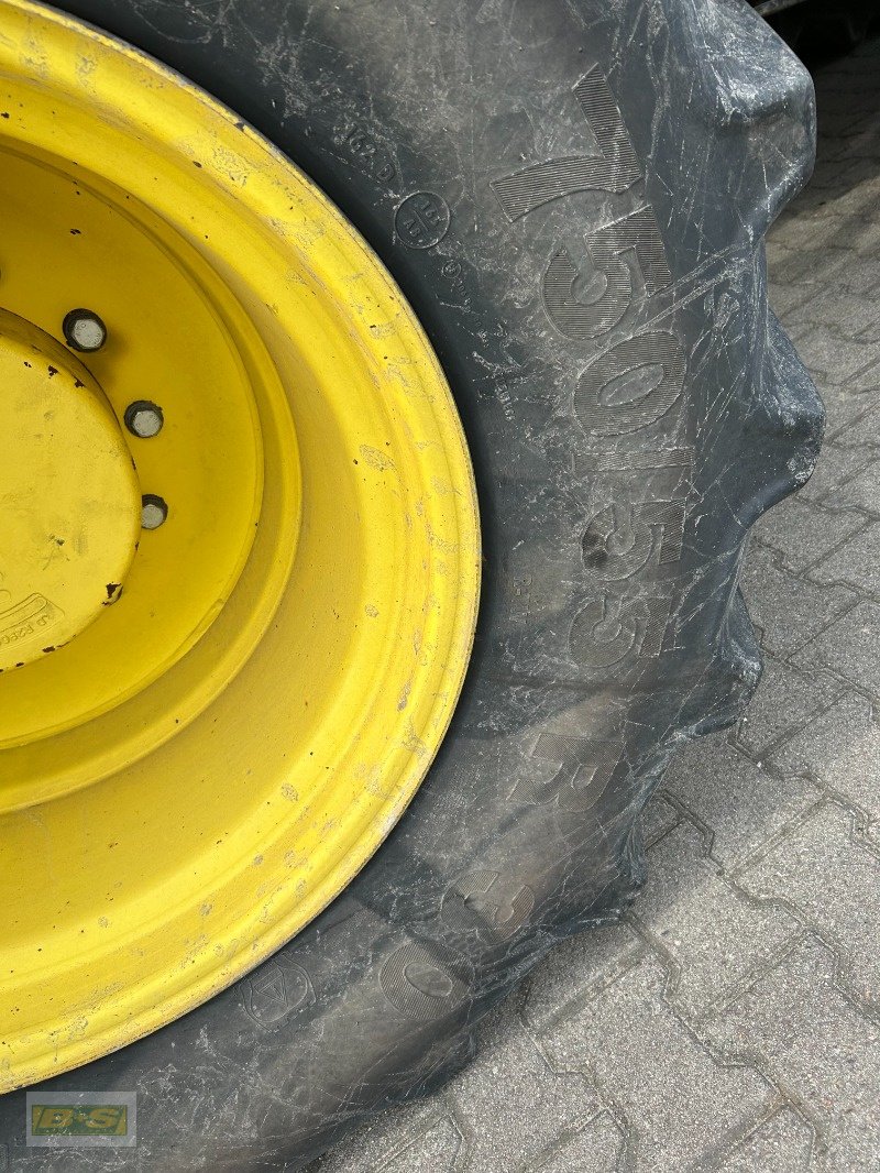 Traktor от тип John Deere 8335R, Gebrauchtmaschine в Grabow (Снимка 19)