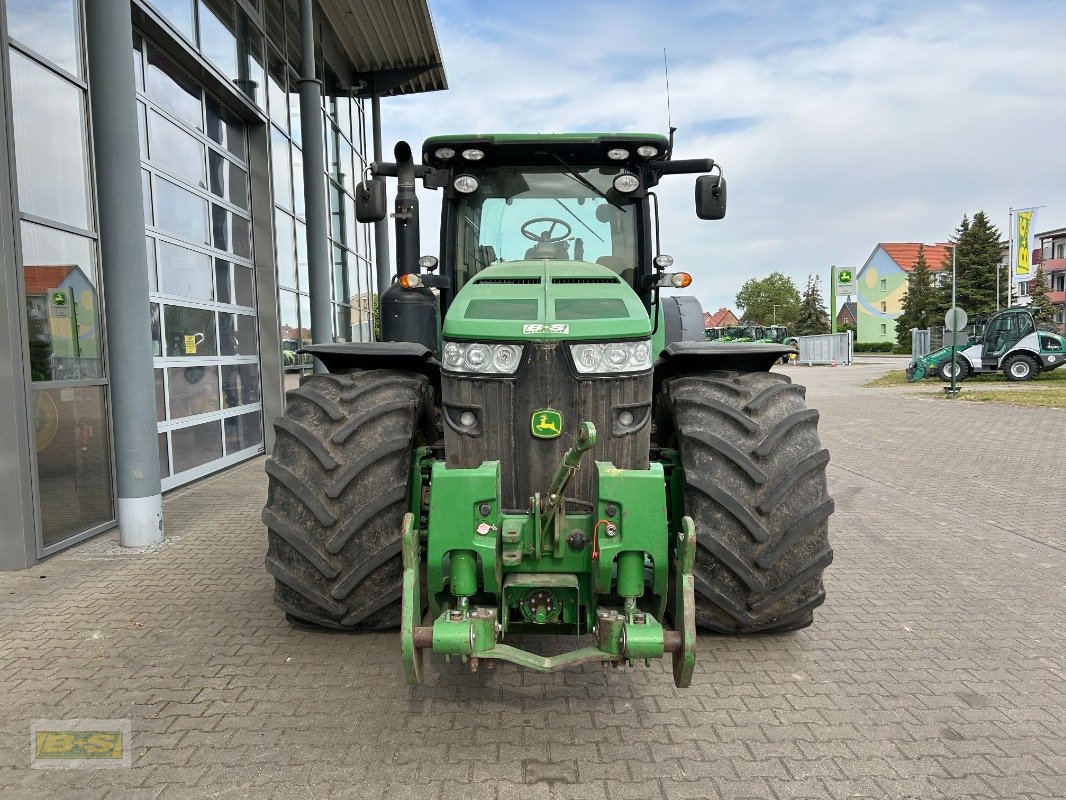 Traktor от тип John Deere 8335R, Gebrauchtmaschine в Grabow (Снимка 3)