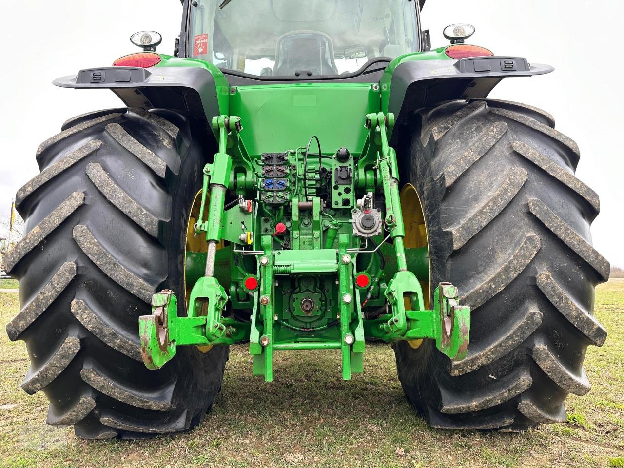 Traktor tip John Deere 8335R, Gebrauchtmaschine in Pragsdorf (Poză 8)