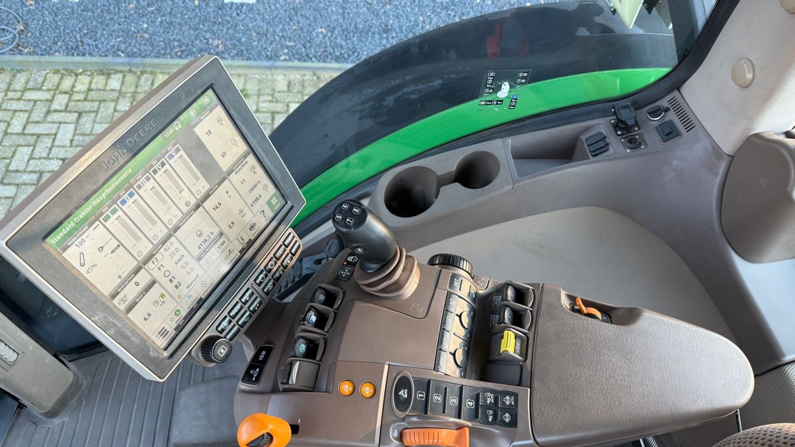 Traktor типа John Deere 8345R  Med FRONT PTO. GPS / AutoTrac klar. Ultimate Edition, Gebrauchtmaschine в Kolding (Фотография 8)