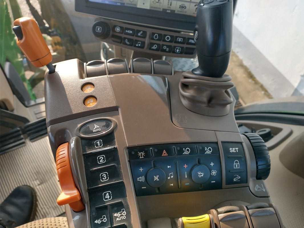 Traktor типа John Deere 8345R (MY18), Gebrauchtmaschine в Plau am See / OT Klebe (Фотография 3)