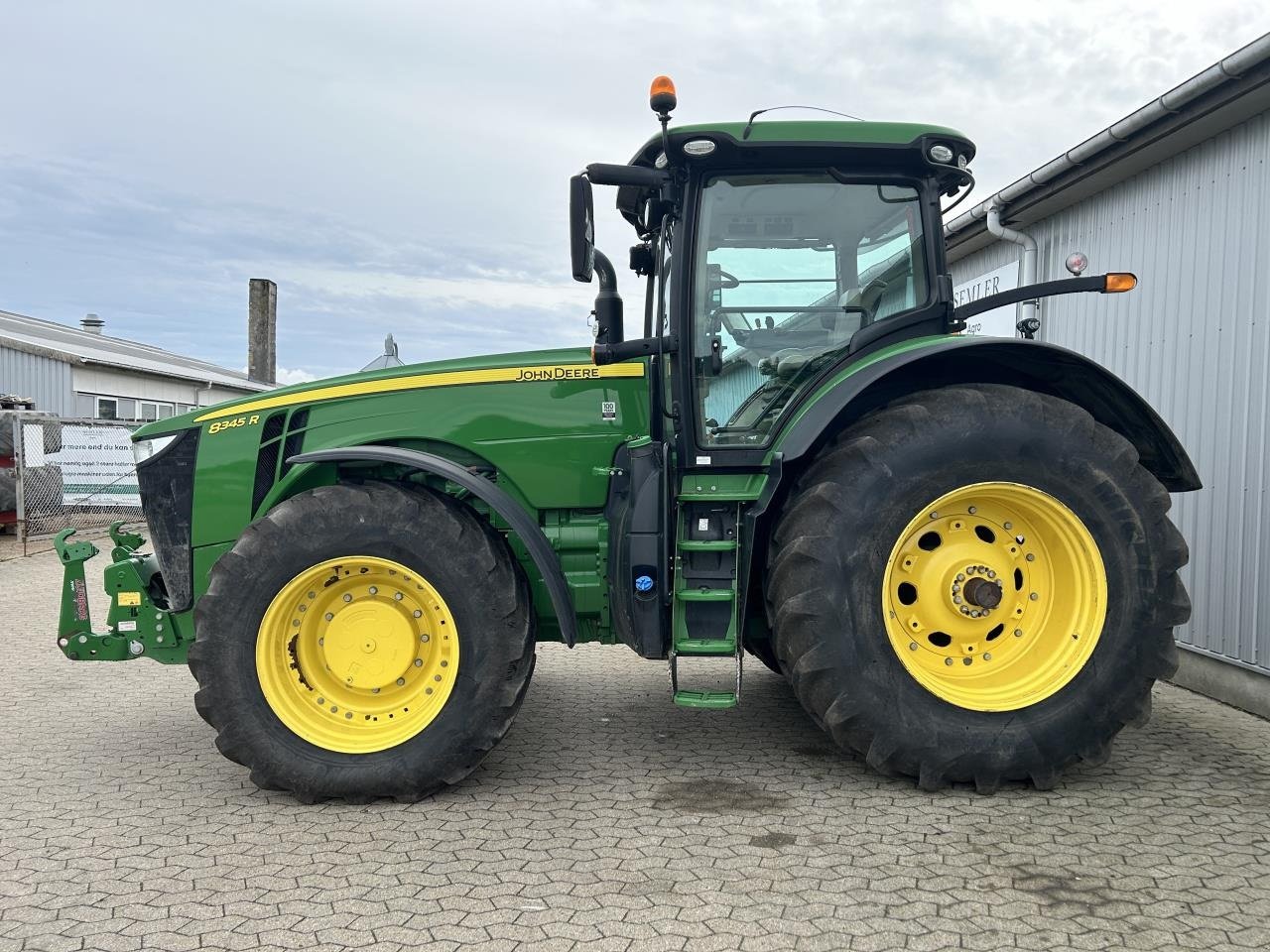Traktor of the type John Deere 8345R, Gebrauchtmaschine in Næstved (Picture 13)