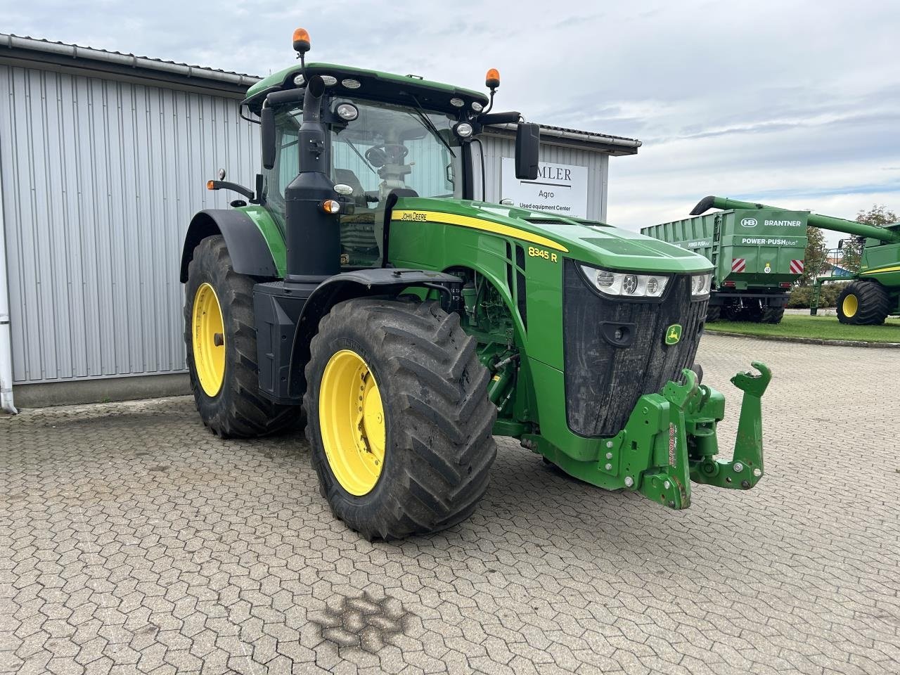 Traktor of the type John Deere 8345R, Gebrauchtmaschine in Næstved (Picture 10)