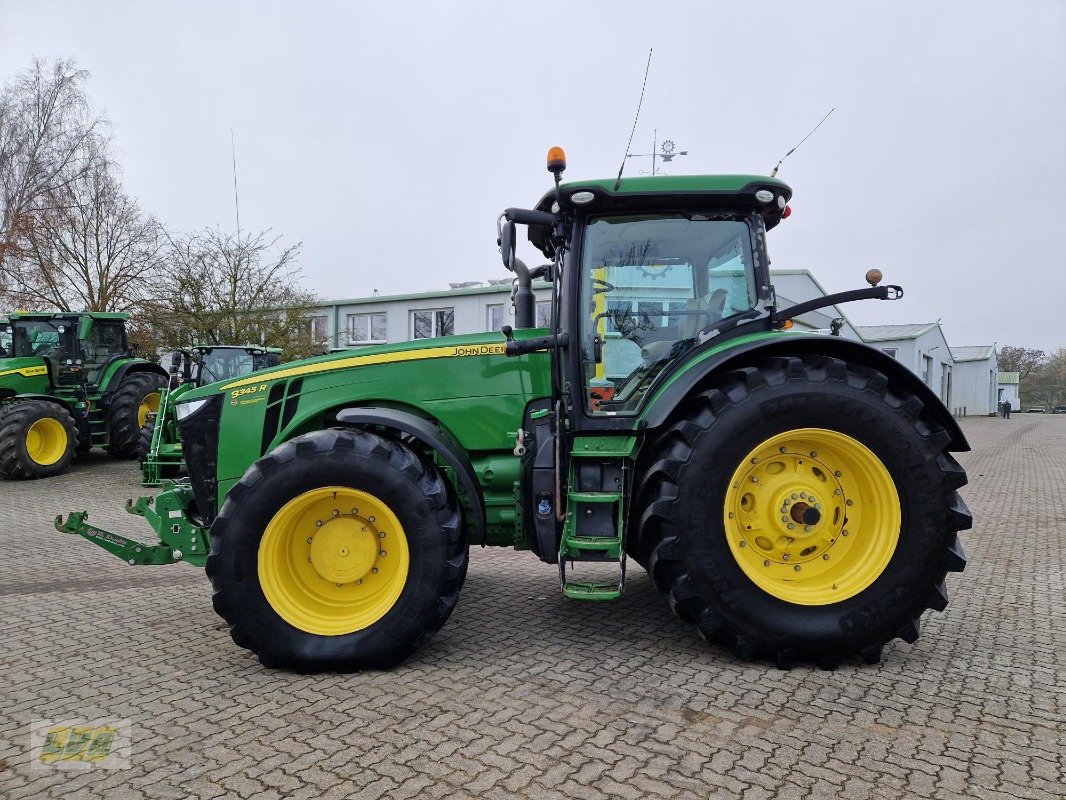 Traktor des Typs John Deere 8345R, Gebrauchtmaschine in Schenkenberg (Bild 9)