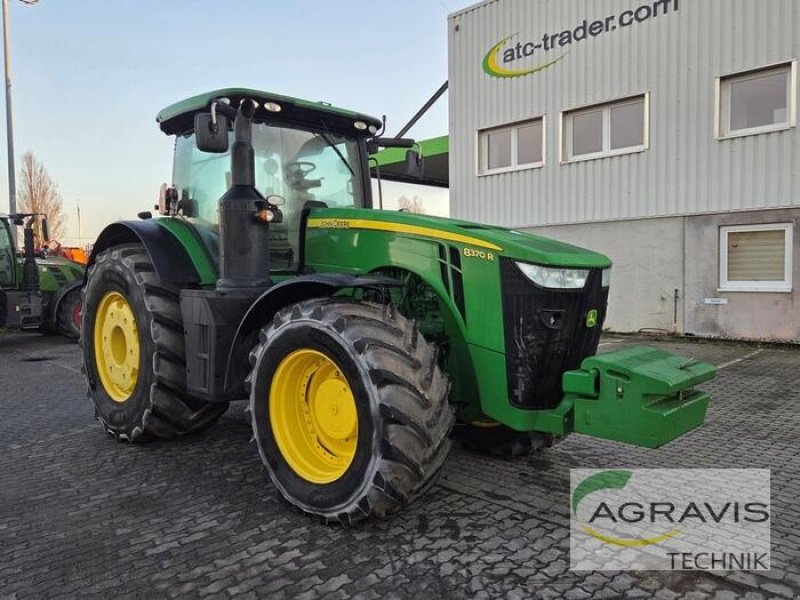 Traktor del tipo John Deere 8370 R Dummy, Neumaschine en Calbe / Saale (Imagen 8)