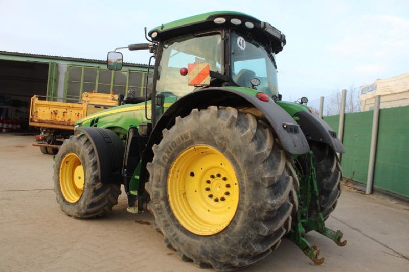 Traktor типа John Deere 8370 R - Nr.: 938, Gebrauchtmaschine в Regensburg (Фотография 7)