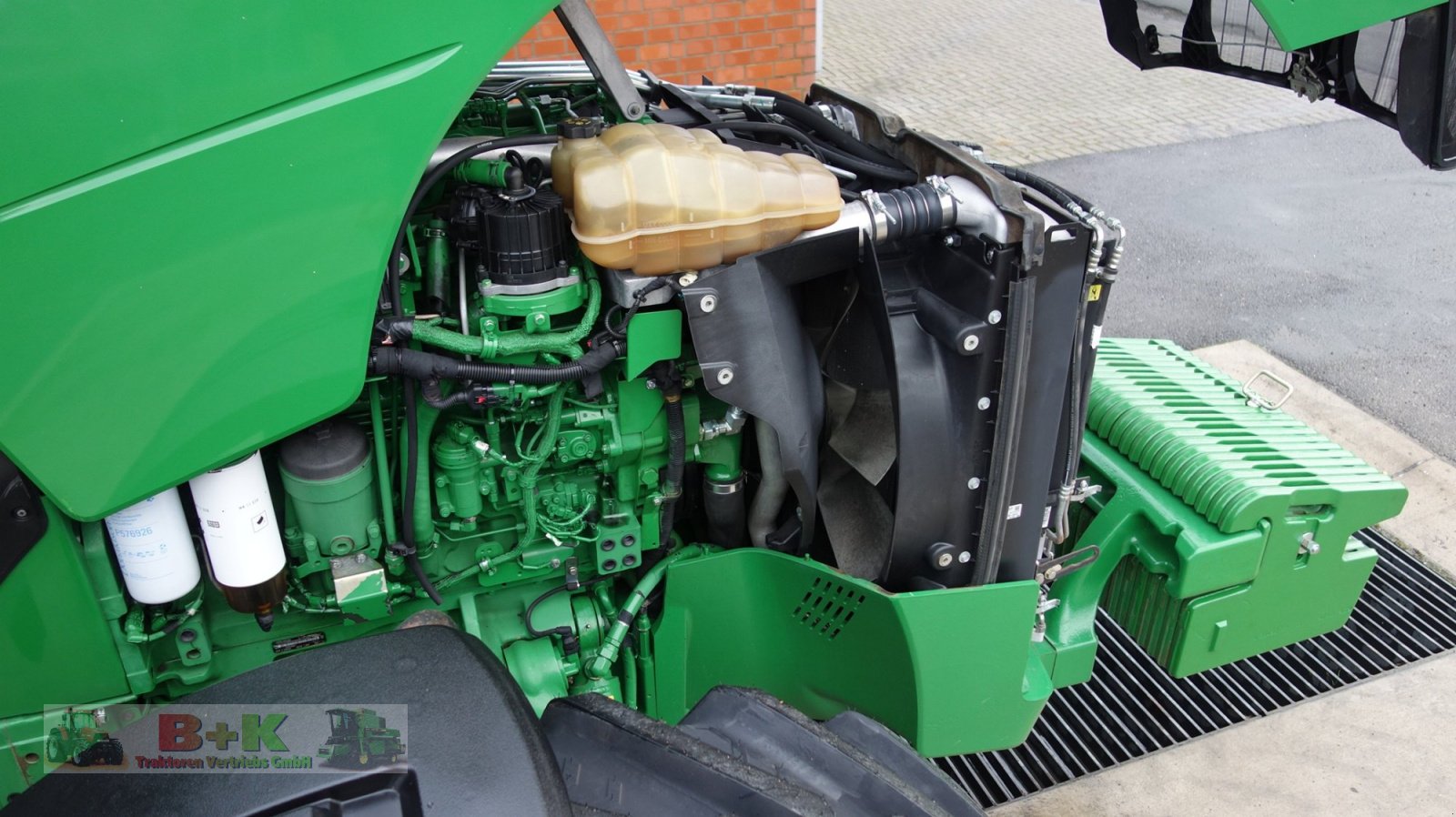 Traktor Türe ait John Deere 8370 R, Gebrauchtmaschine içinde Kettenkamp (resim 20)