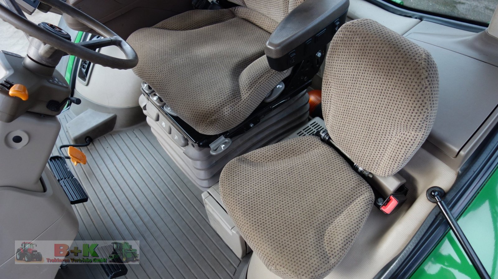 Traktor Türe ait John Deere 8370 R, Gebrauchtmaschine içinde Kettenkamp (resim 25)