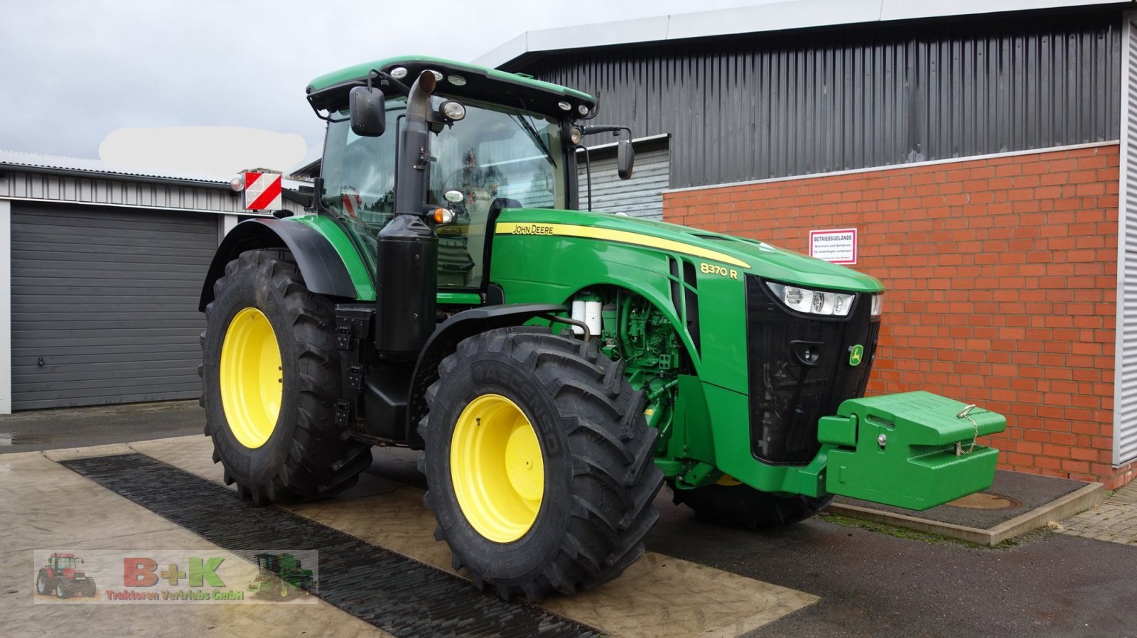 Traktor Türe ait John Deere 8370 R, Gebrauchtmaschine içinde Kettenkamp (resim 3)