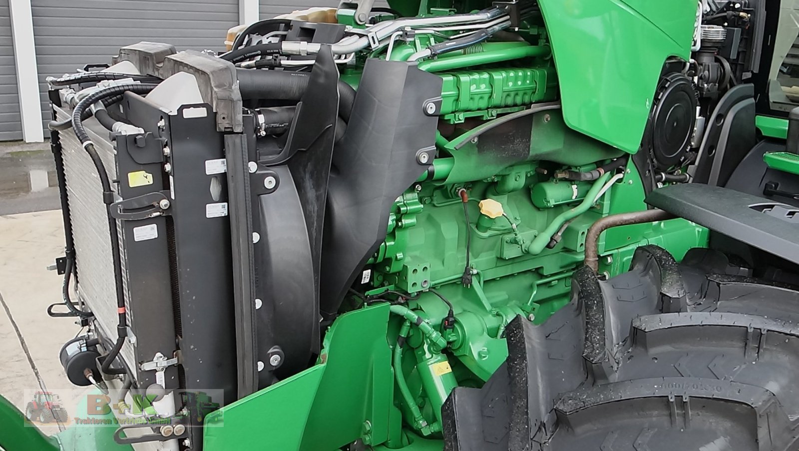 Traktor Türe ait John Deere 8370 R, Gebrauchtmaschine içinde Kettenkamp (resim 11)