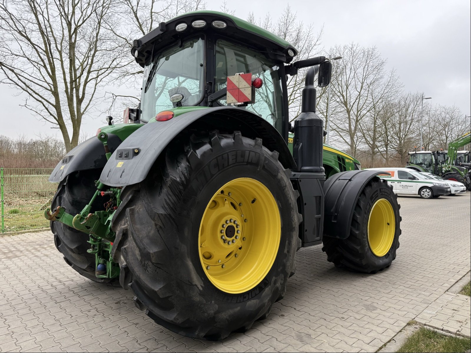Traktor des Typs John Deere 8370 R, Gebrauchtmaschine in Bad Oldesloe (Bild 5)