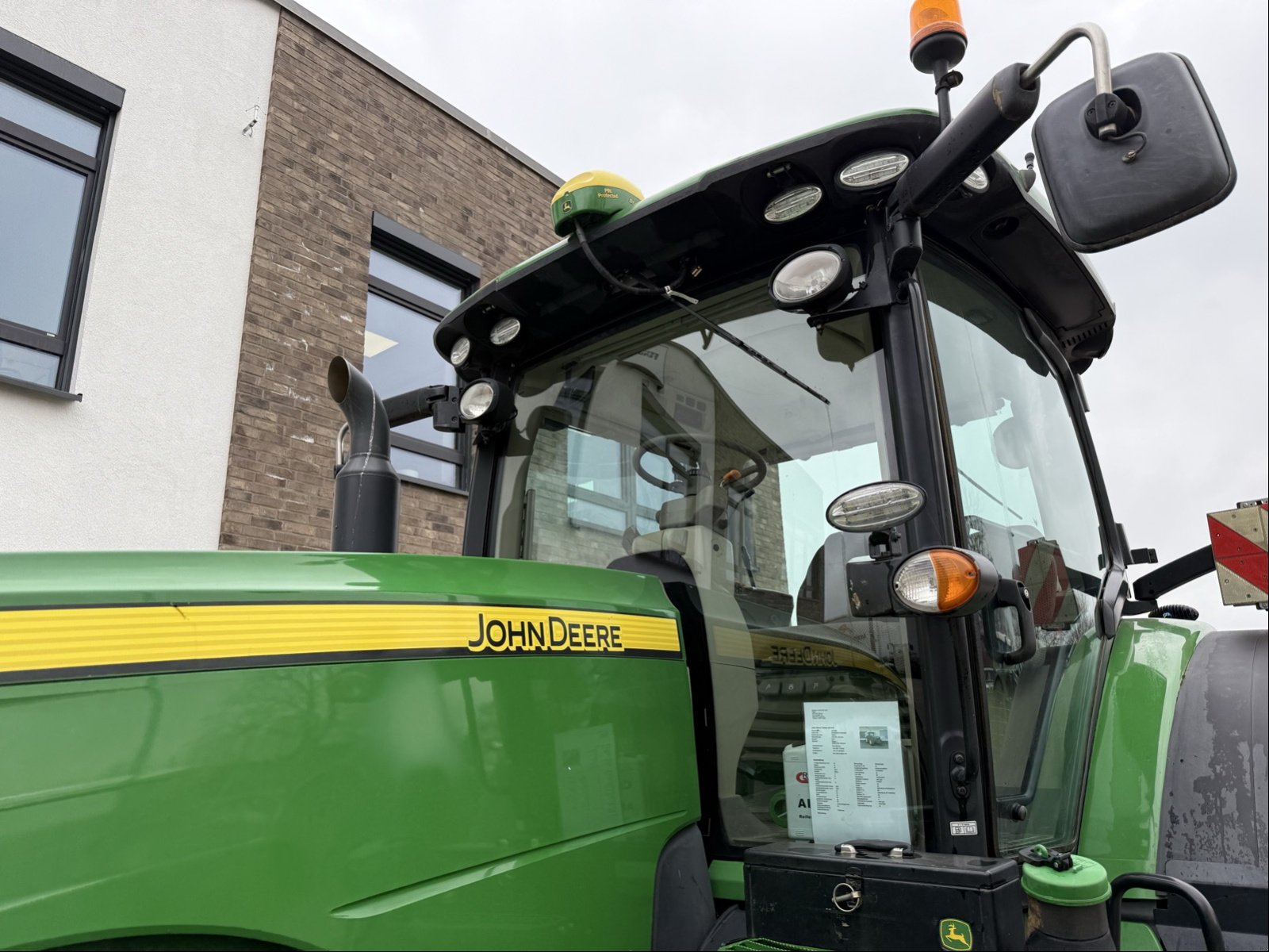 Traktor des Typs John Deere 8370 R, Gebrauchtmaschine in Bad Oldesloe (Bild 11)