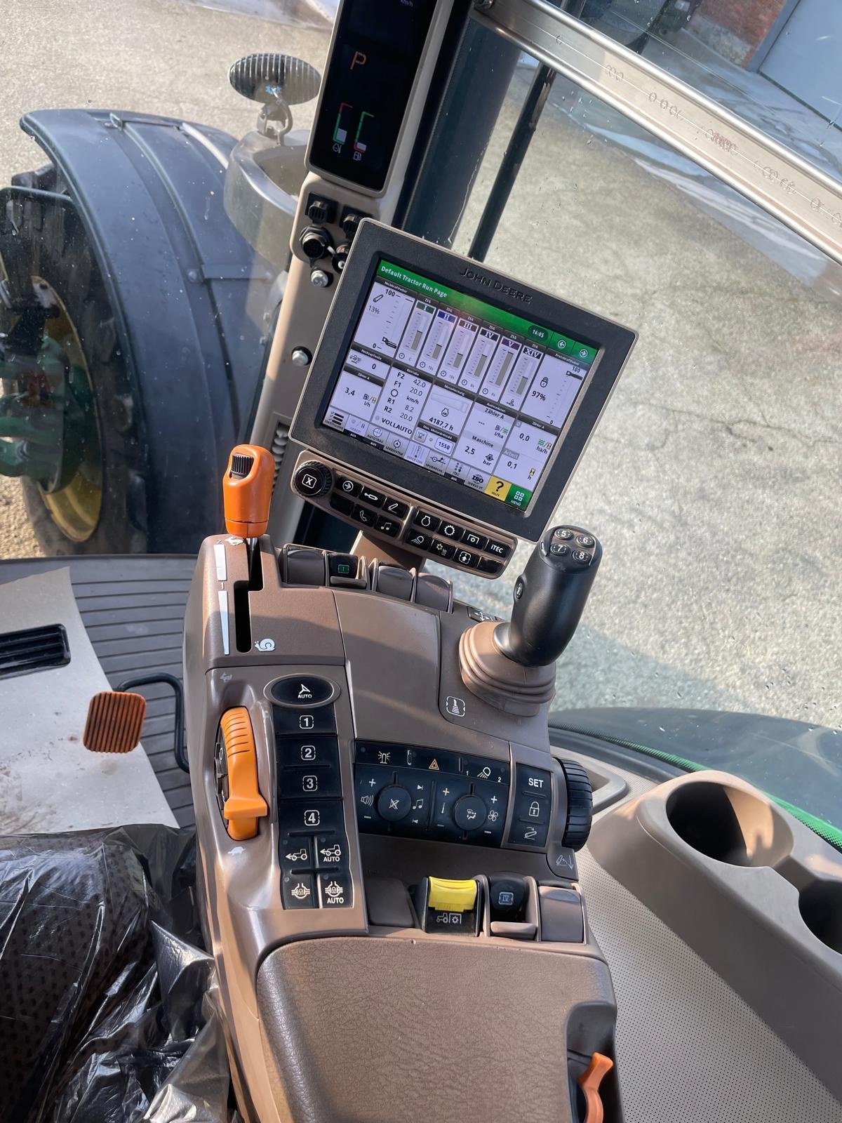 Traktor типа John Deere 8370 R, Gebrauchtmaschine в Borgholzhausen (Фотография 7)