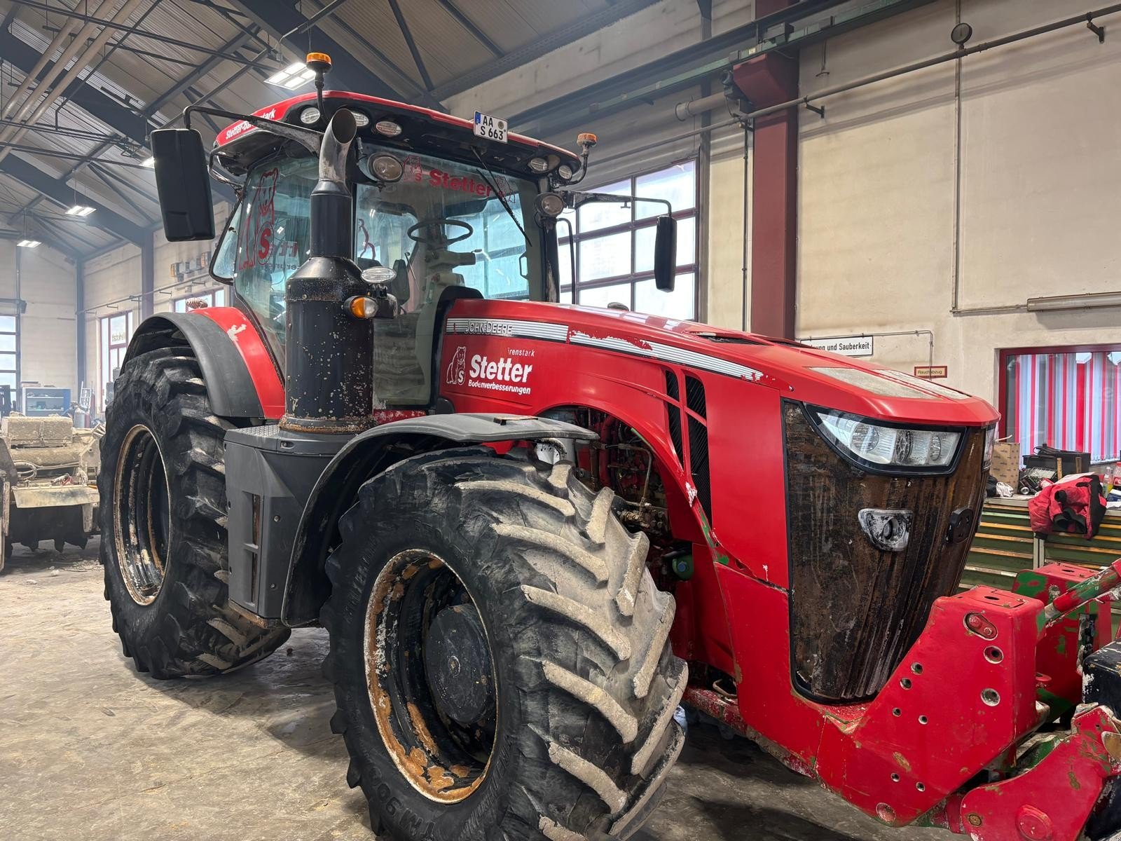 Traktor des Typs John Deere 8370 R, Gebrauchtmaschine in Elchingen (Bild 1)