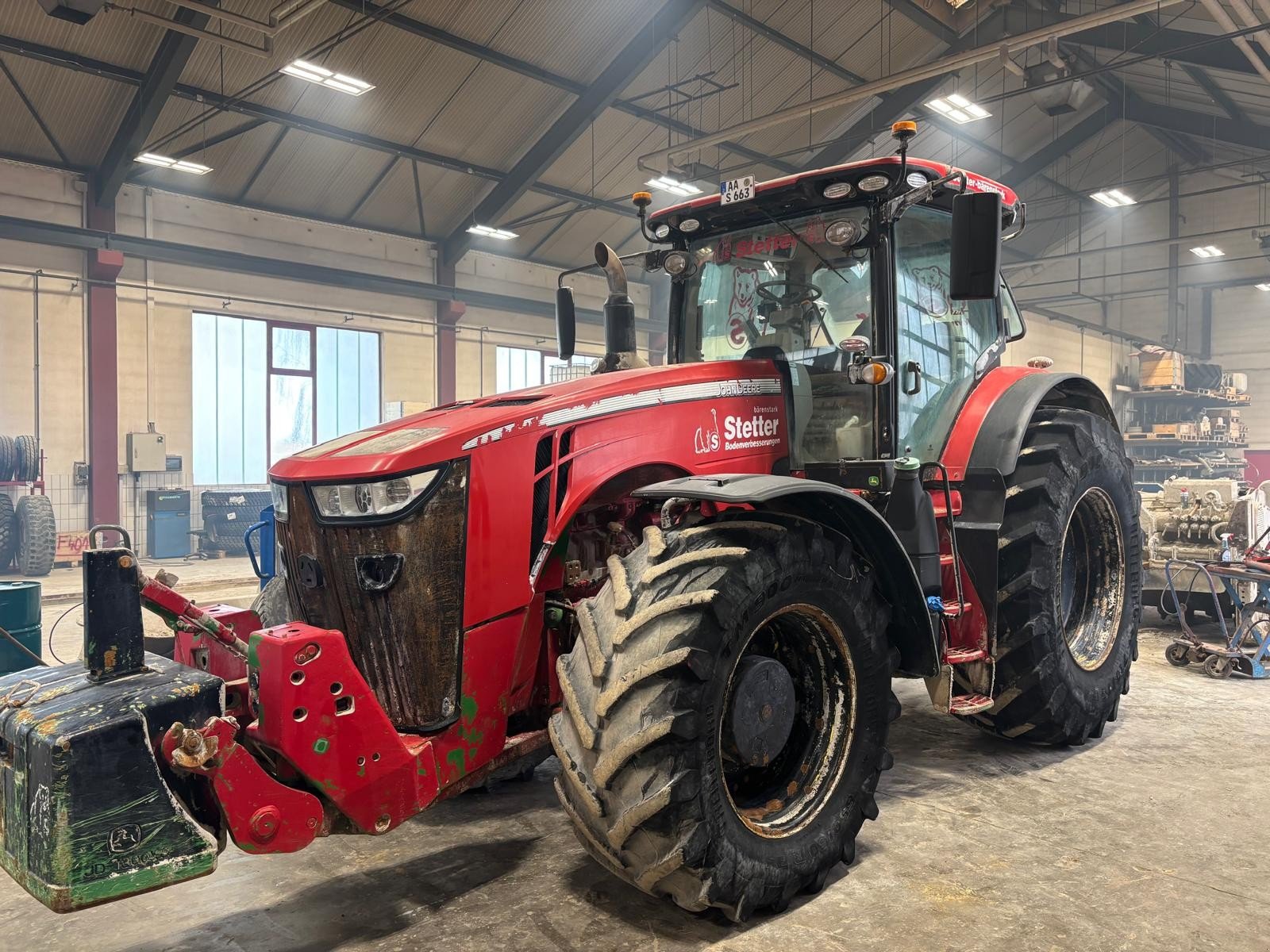 Traktor des Typs John Deere 8370 R, Gebrauchtmaschine in Elchingen (Bild 2)
