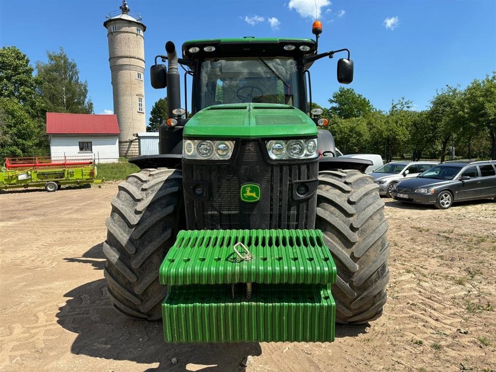 Traktor del tipo John Deere 8370R Affjedret foraksel og kabine. Hitch krog. Auto steer ready. Luftbremser. Mange paa lager., Gebrauchtmaschine en Kolding (Imagen 4)