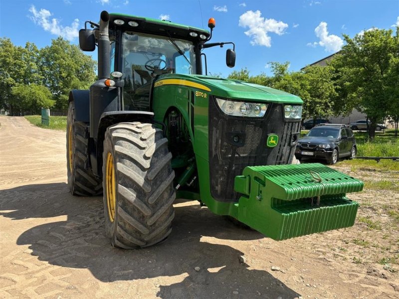 Traktor vrste John Deere 8370R Affjedret foraksel og kabine. Hitch krog. Auto steer ready. Luftbremser. Mange paa lager., Gebrauchtmaschine v Kolding (Slika 1)