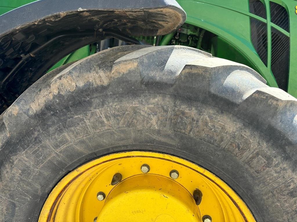 Traktor del tipo John Deere 8370R Affjedret foraksel og kabine. Hitch krog. Auto steer ready. Luftbremser. Mange paa lager., Gebrauchtmaschine en Kolding (Imagen 12)