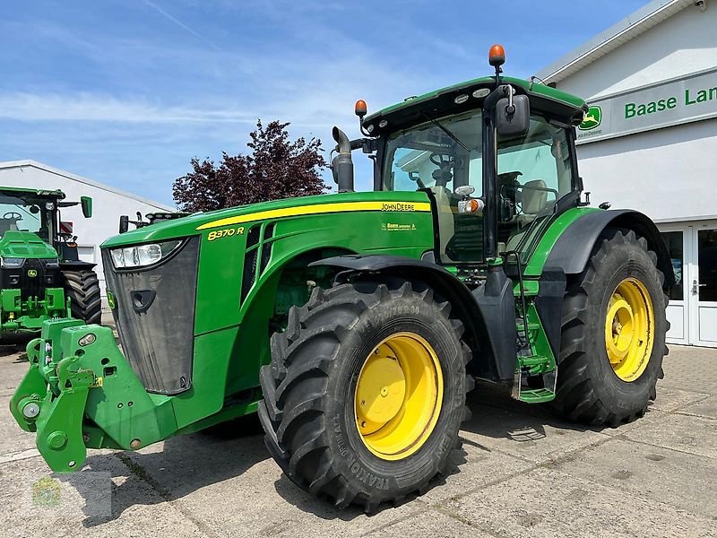 Traktor του τύπου John Deere 8370R E23 *Motor bei 6500BH neu*, Gebrauchtmaschine σε Salsitz (Φωτογραφία 3)