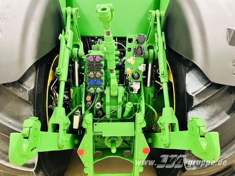 Traktor от тип John Deere 8370R E23 PowerShift, Gebrauchtmaschine в Sülzetal OT Altenweddingen (Снимка 8)