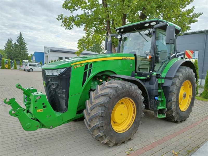 Traktor of the type John Deere 8370R SOLD!!! Solgt!!! E23. Vi giver 100 timers reklamationsret i DK!!! Front lift. Airbrakes. 50 km/t., Gebrauchtmaschine in Kolding (Picture 1)