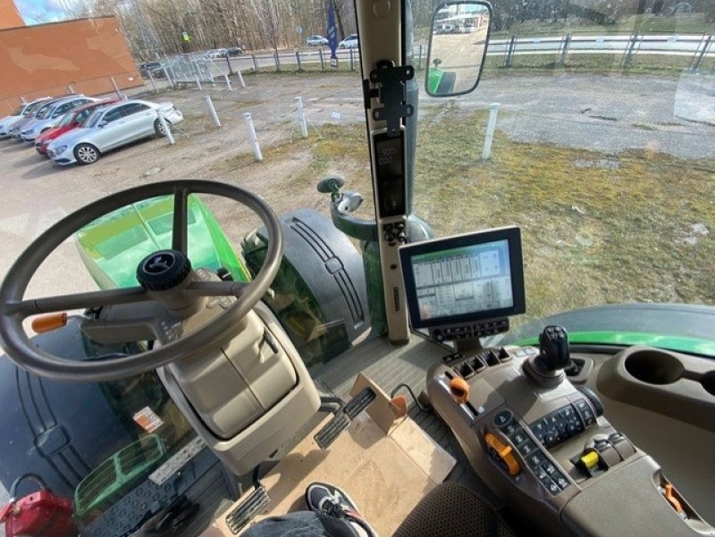 Traktor des Typs John Deere 8370R SOLD. Solgt til Tyskland. Vi giver 100 timers reklamationsret i DK!!! Front lift, luftbremser 50 km front aksel affjedring. mm., Gebrauchtmaschine in Kolding (Bild 6)