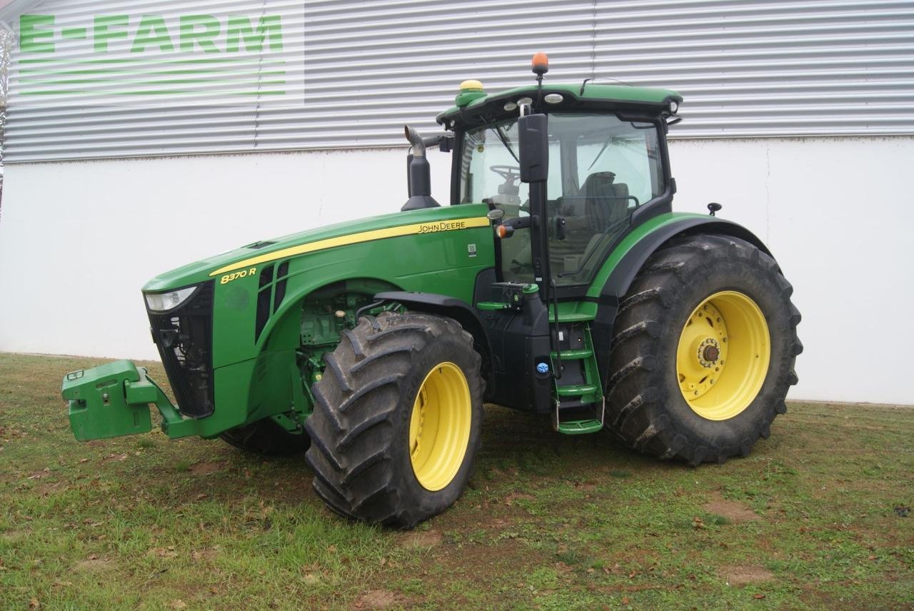 Traktor типа John Deere 8370R, Gebrauchtmaschine в Hamburg (Фотография 6)