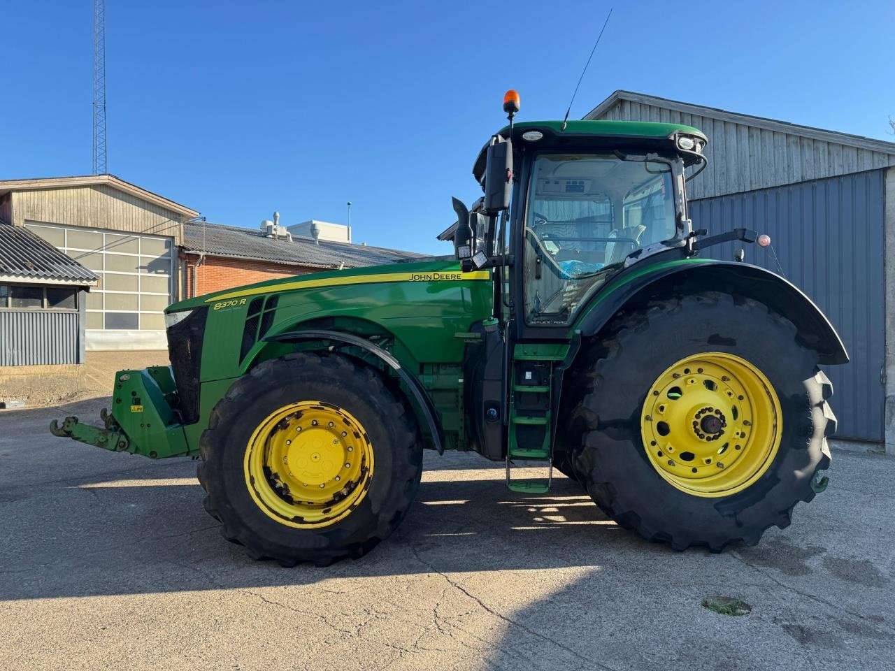 Traktor van het type John Deere 8370R, Gebrauchtmaschine in Redsted M (Foto 1)