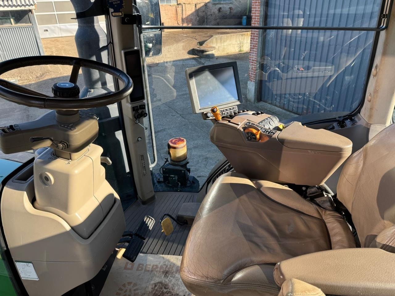 Traktor типа John Deere 8370R, Gebrauchtmaschine в Redsted M (Фотография 3)