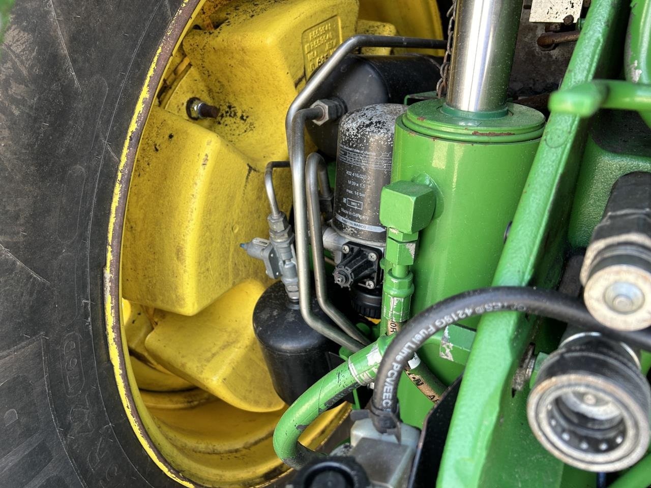 Traktor от тип John Deere 8370R, Gebrauchtmaschine в Saksøbing (Снимка 8)