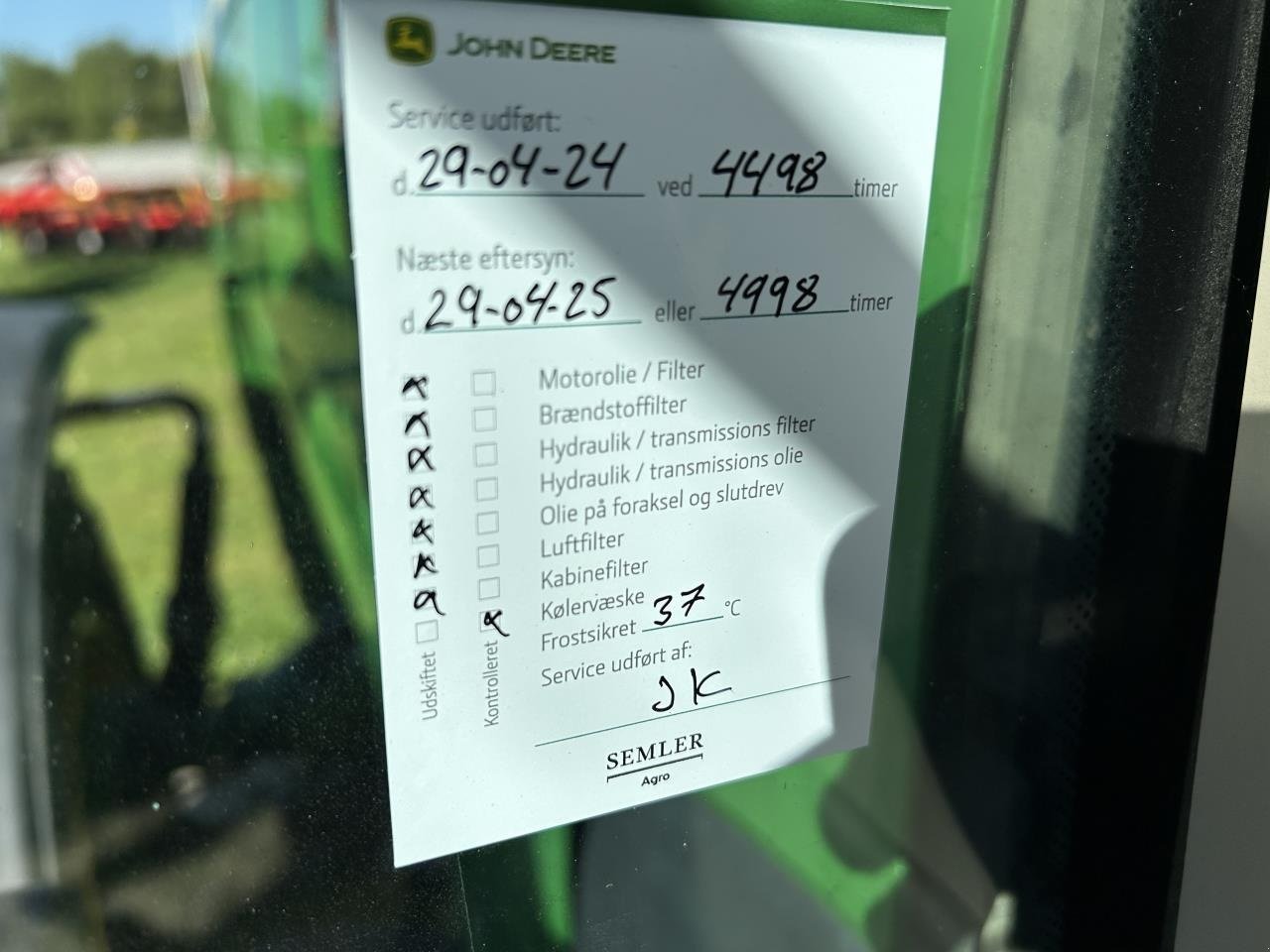 Traktor des Typs John Deere 8370R, Gebrauchtmaschine in Trige (Bild 8)